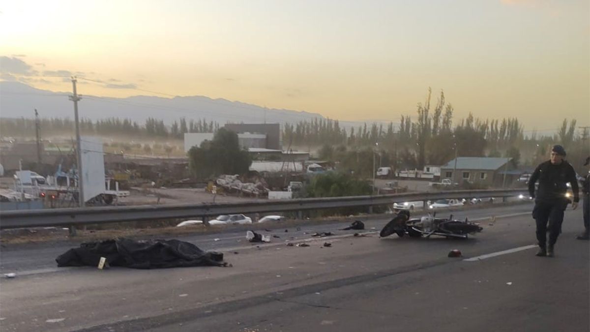 Un Cami N En Contramano Caus La Muerte De Un Motociclista En El Acceso Sur