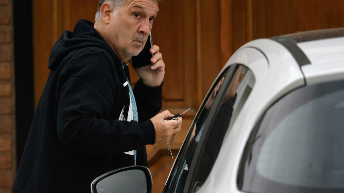 El Tata Martino Visit A Lionel Messi En Rosario Antes De Reencontrarse