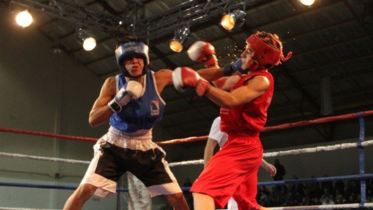 Festival De Boxeo En El Poli