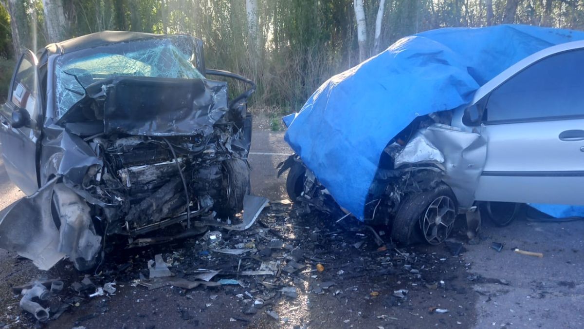 Cinco Muertos En Lavalle Fue El Saldo De Un Choque Frontal Entre Dos Autos