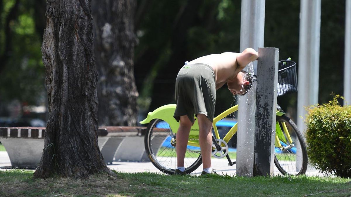 Defensa Civil dio recomendaciones para estos días de extremo calor