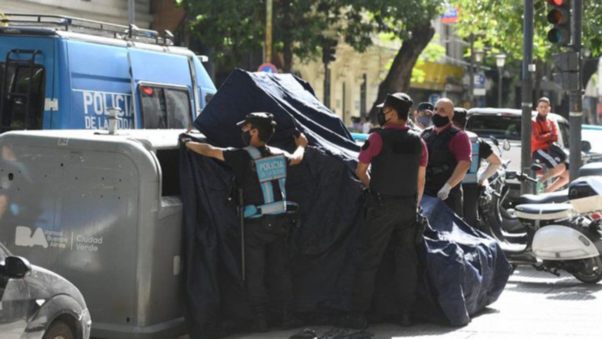 Hallaron A Un Beb Muerto En Un Contenedor