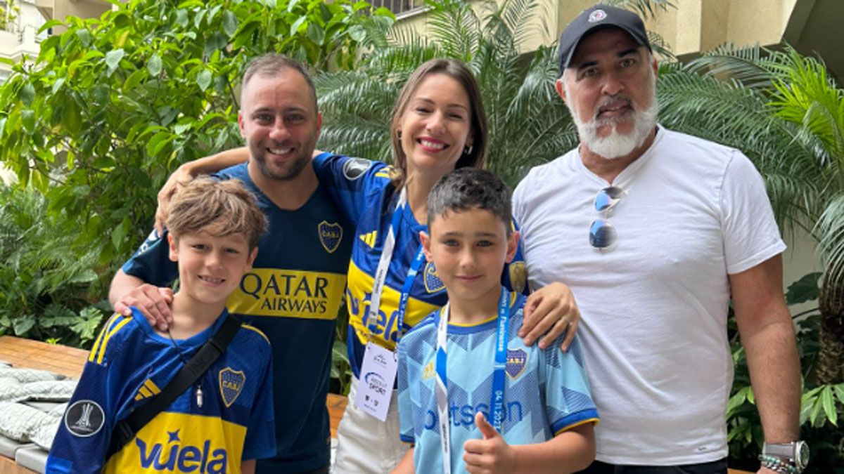 Pampita Fue A Ver A Boca Y Le Cumpli El Sue O A Benjam N Y A Su Padre