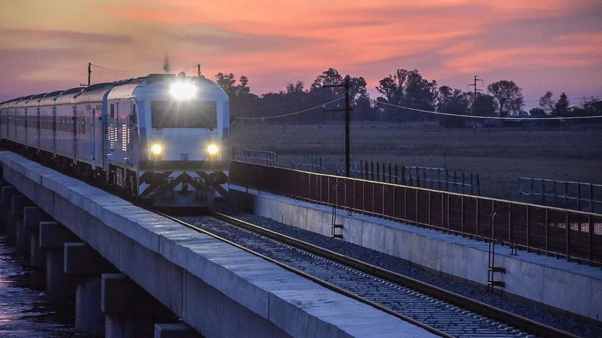 El tren de pasajeros hace su primera prueba este miércoles en Mendoza