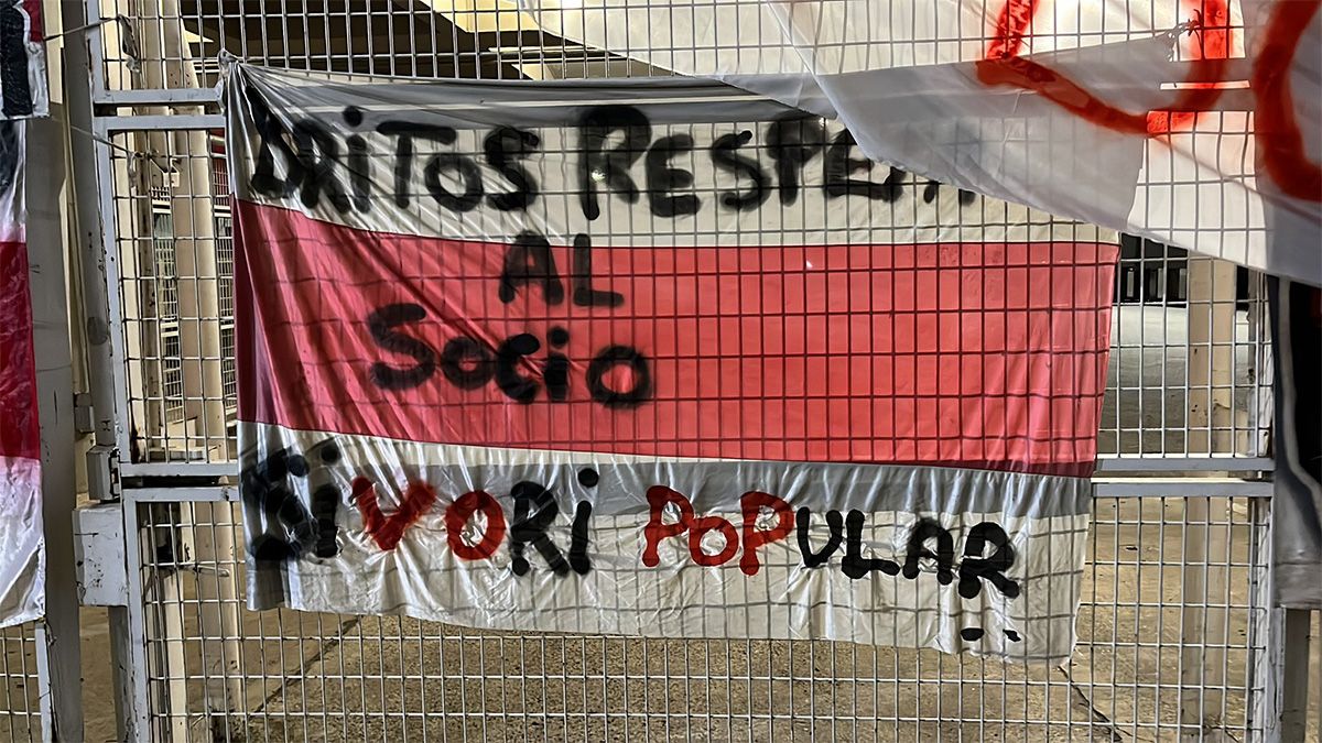 La protesta de los hinchas de River que provocó un gran revuelo