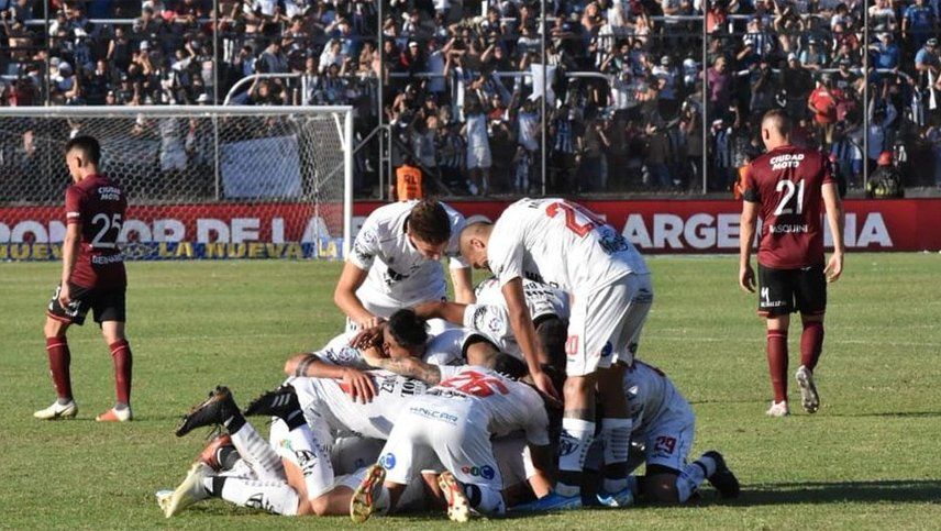 Central Córdoba hizo historia en la Copa Argentina eliminó a Lanús y