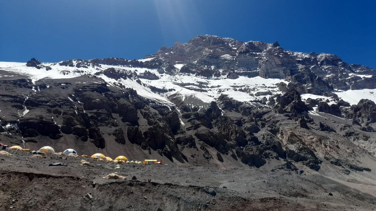 Una andinista murió de un infarto en el Aconcagua y es la cuarta