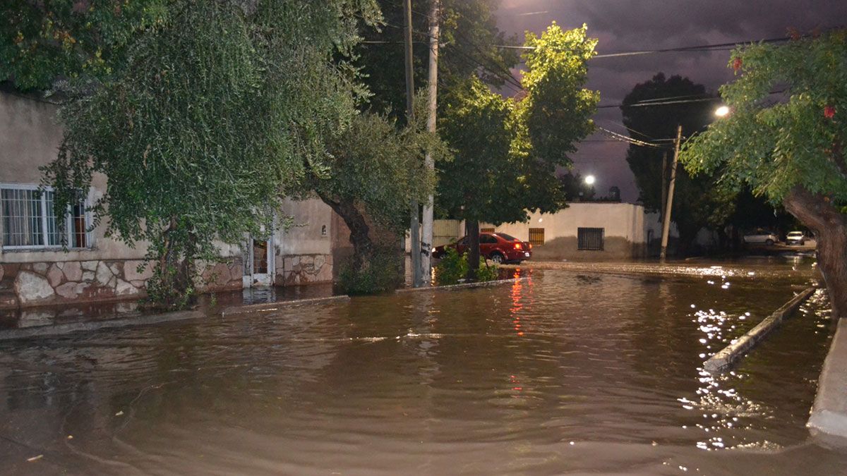 El Temporal De Lluvia Granizo Y Viento Castig Muy Fuerte Al Este