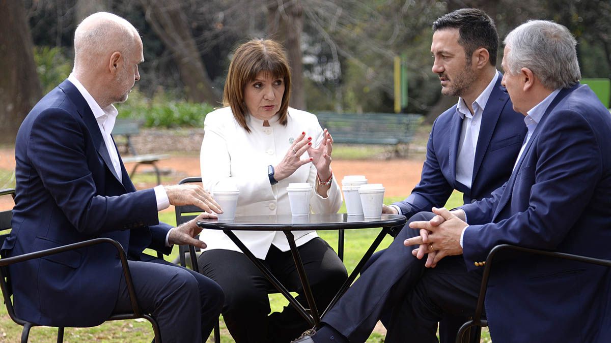 Petri acompañó a Bullrich en la reunión de unidad de Juntos por el