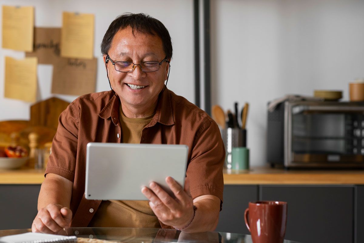 El emprendimiento senior se dispara en China gracias a la democratización de la Inteligencia Artificial. Crédito: Freepik. El emprendimiento senior se dispara en China gracias a la democratización de la Inteligencia Artificial. Crédito: Freepik.