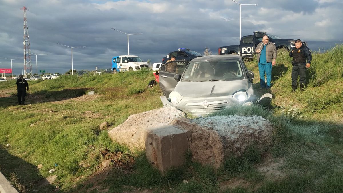 Un Hombre Tuvo Un Accidente Al Sufrir Una Convulsi N Cuando Manejaba Su