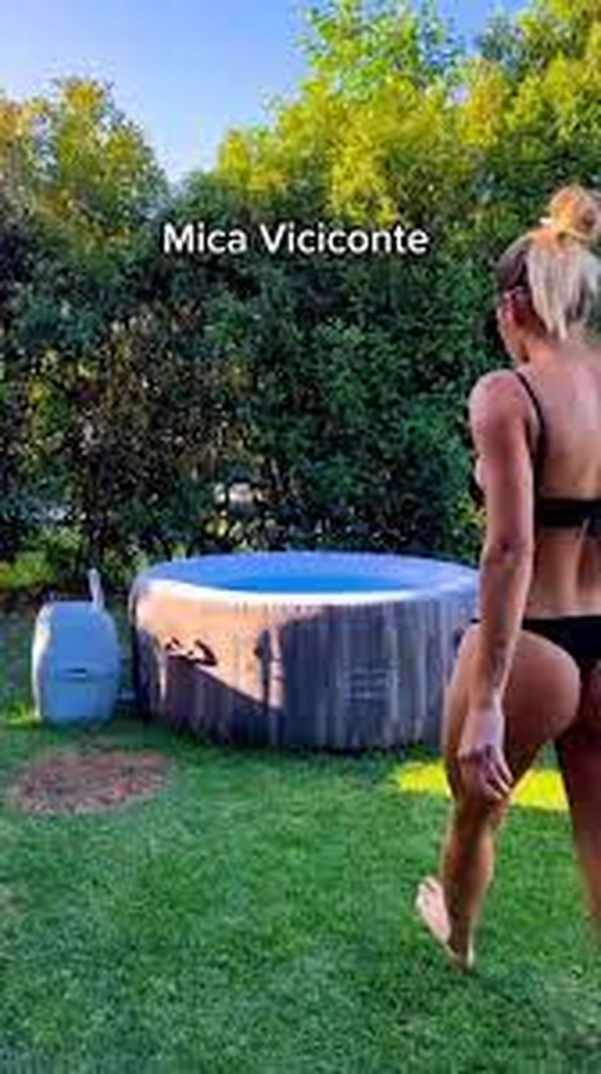 Brutal Locura Por La Foto De Mica Viciconte En Micro Bikini Sin Filtros