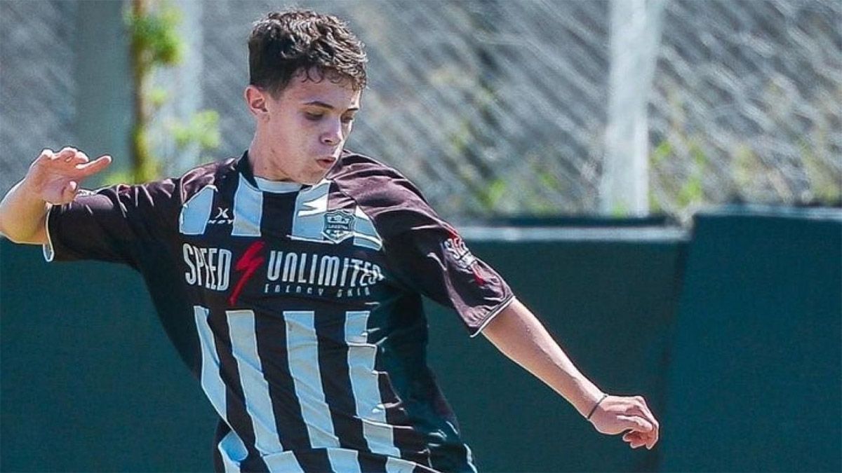 Mateo Apolonio El Jugador De Riestra Que Debut Con A Os Y Rompi