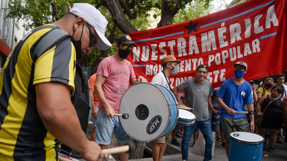 El Peronismo Mendocino Y Organizaciones De Derechos Humanos Marcharon