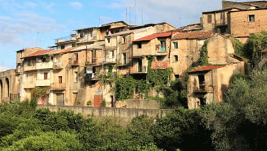 Un pueblo italiano libre de coronavirus” vende casas por 1 euro