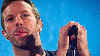 Video: el líder de Coldplay tocó 