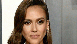 Con un divertido baile Jessica Alba debutó en TikTok y sorprendió a sus seguidores