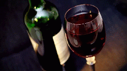 Beber vino aliviaría los síntomas y la gravedad del coronavirus