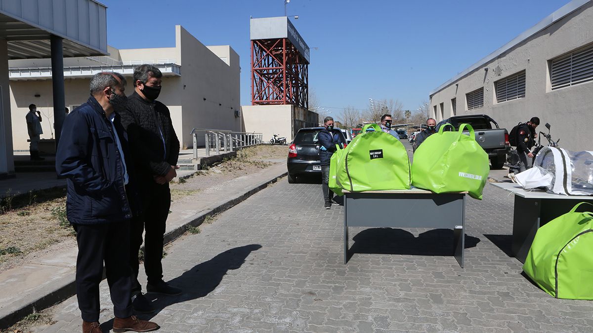 Cápsulas para el traslado de pacientes con coronavirus.