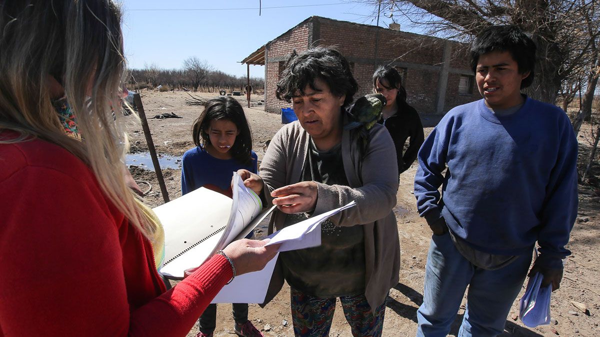 Escuelas rurales: los docentes hacen un silencioso trabajo en pandemia