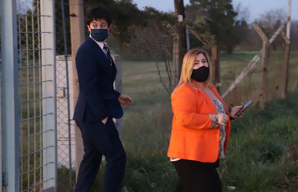Los abogados del empresario Lázaro Báez, Elizabeth Gasaro y Juan Martín Villanueva. Habían logrado sacar de cárcel de Ezeiza a su defendido y llevarlo a Pilar. ¿Qué harán ahora? Foto: NA.