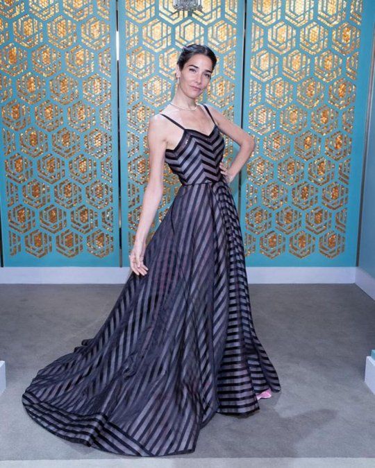 El vestido de Juana Viale en La noche de Mirtha