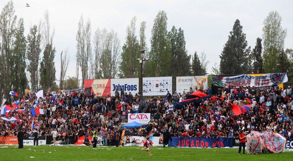 Las finales de los torneos locales tienen una gran convocatoria.