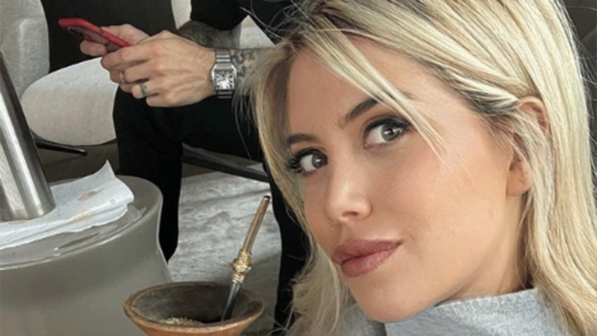 La foto más picante de Wanda Nara: ¿Con quién quisieras besarte?