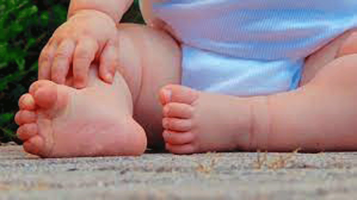 Compró semen por Internet, se inseminó con un tutorial y tuvo un bebé