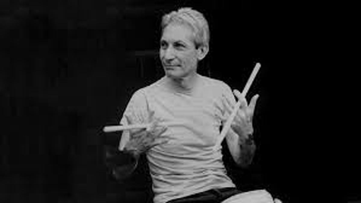 Homenaje al gran Charlie. Los Rolling Stones homenajean a Charlie Watts en un nuevo videoclip.