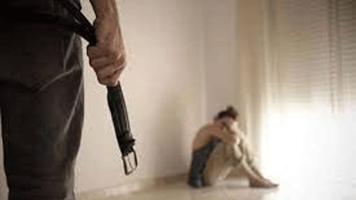 Abuso sexual de menores. Fue abusada sexualmente y le hicieron 27 heridas cortantes.