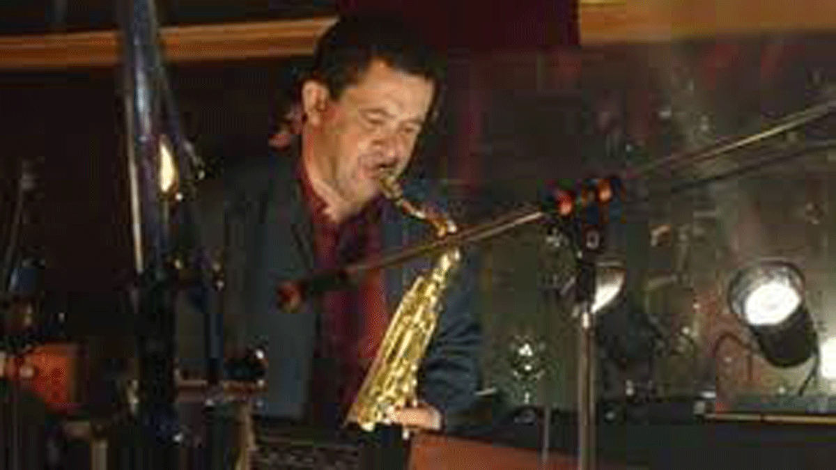 En el Río de la Plata. Un ex músico de los Fabulosos Cadillacs fue atrapado con 37 kilos de cocaína.