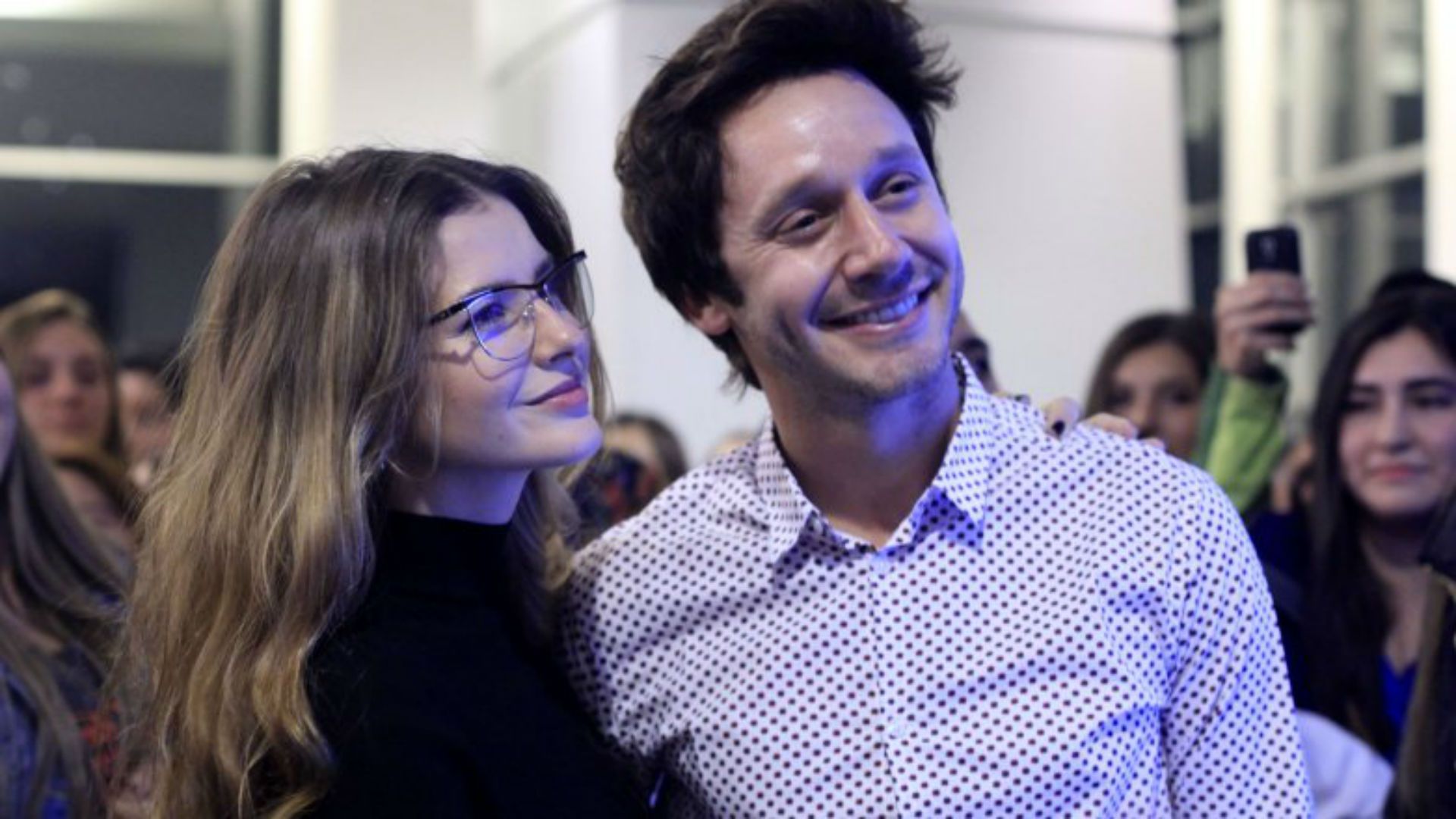 La China Suárez y Benjamín Vicuña, muy enamorados.