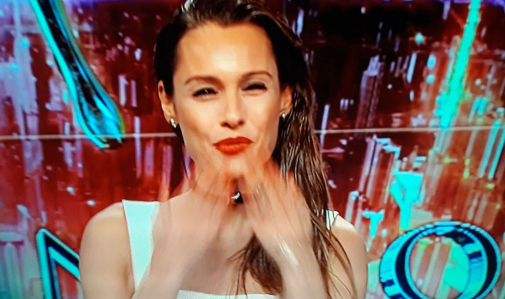 Pampita volvió y dijo que si no están conformes con su trabajo que se va.
