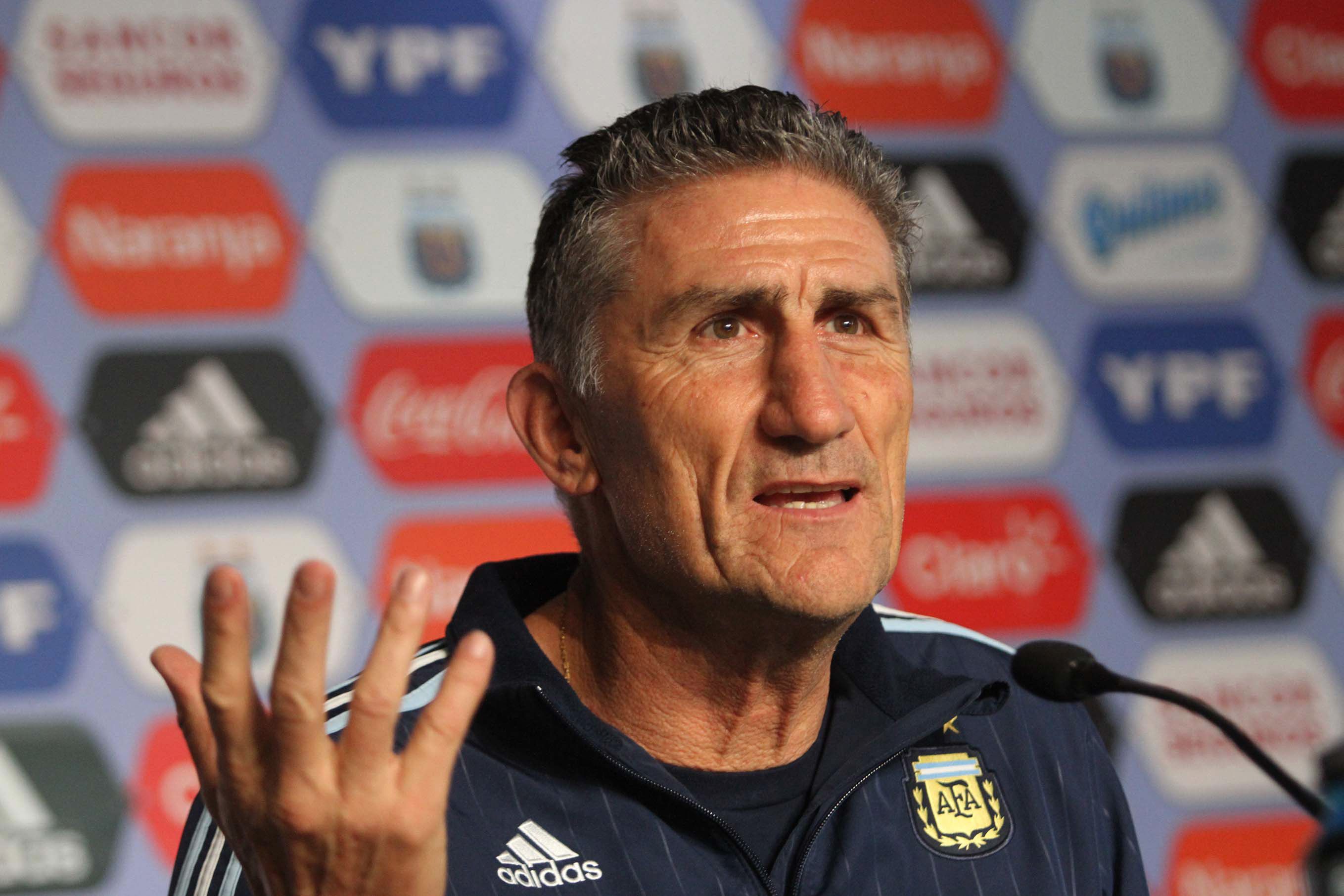 El director técnico de la selección, Edgardo Bauza, anticipó cómo formará la albiceleste contra Perú.&nbsp;