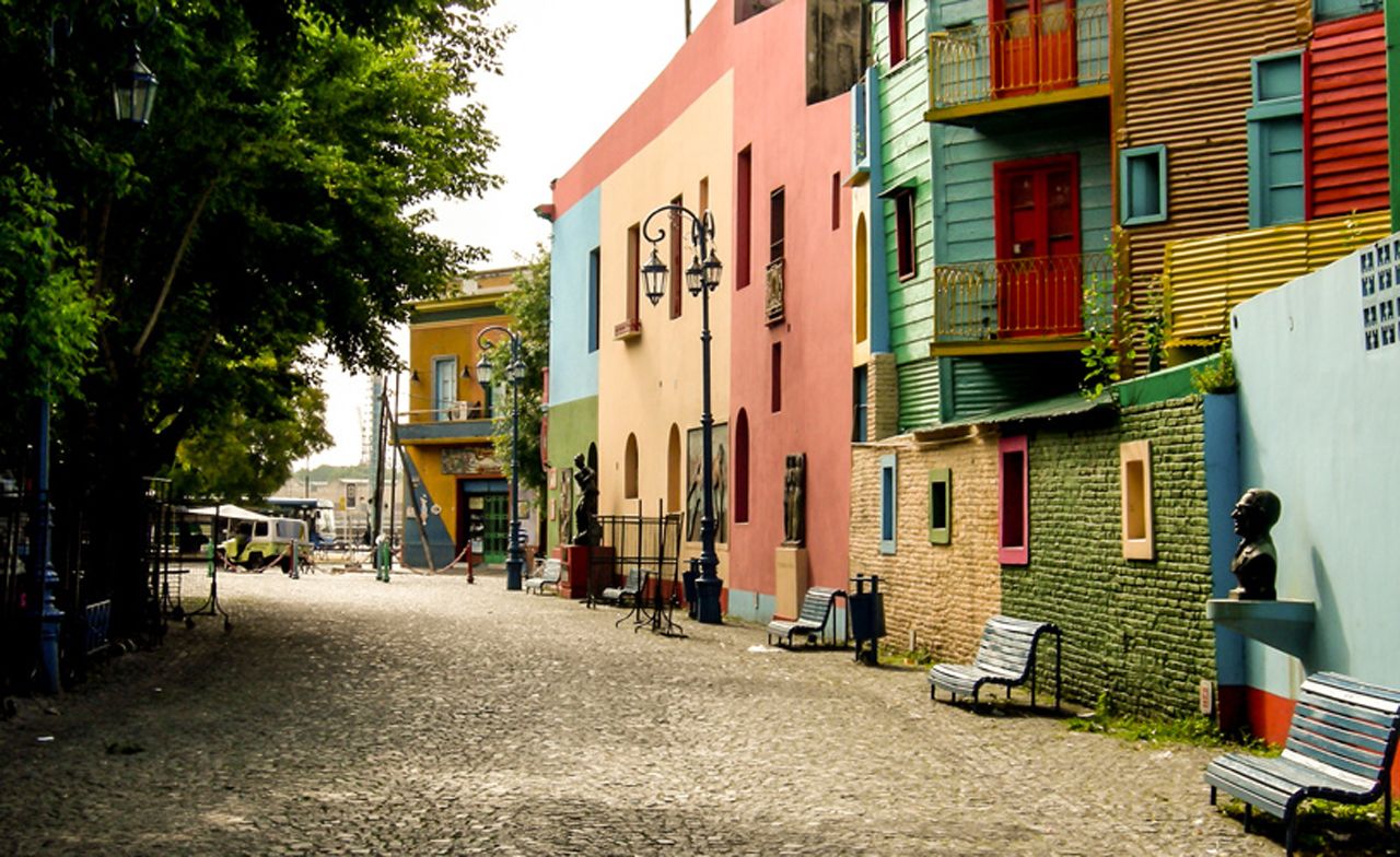 Postal sangrienta. El tradicional paseo turístico porteño.