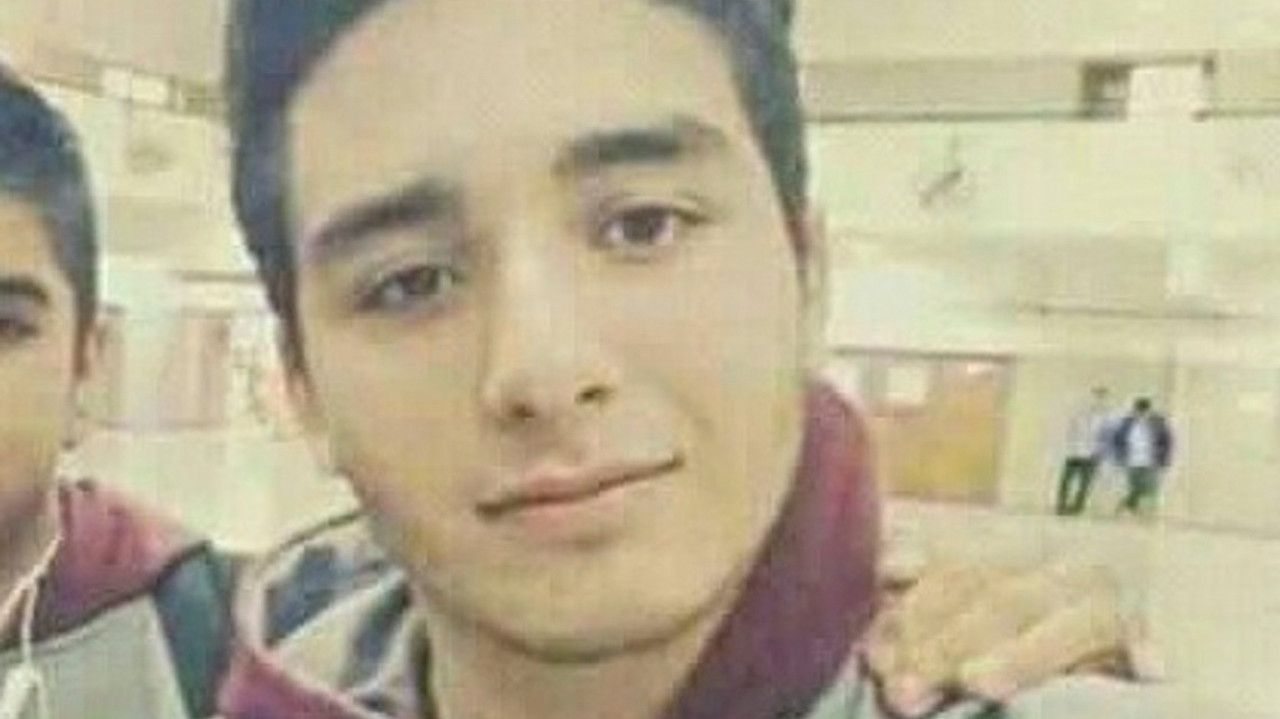 Atroz. Emanuel Garay, de 18 años, sufrió un brutal castigo de sus jefes.