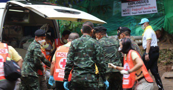Los rescatistas lograron sacar a dos chicos más en las últimas horas. Los rescatistas lograron sacar a dos chicos más en las últimas horas.