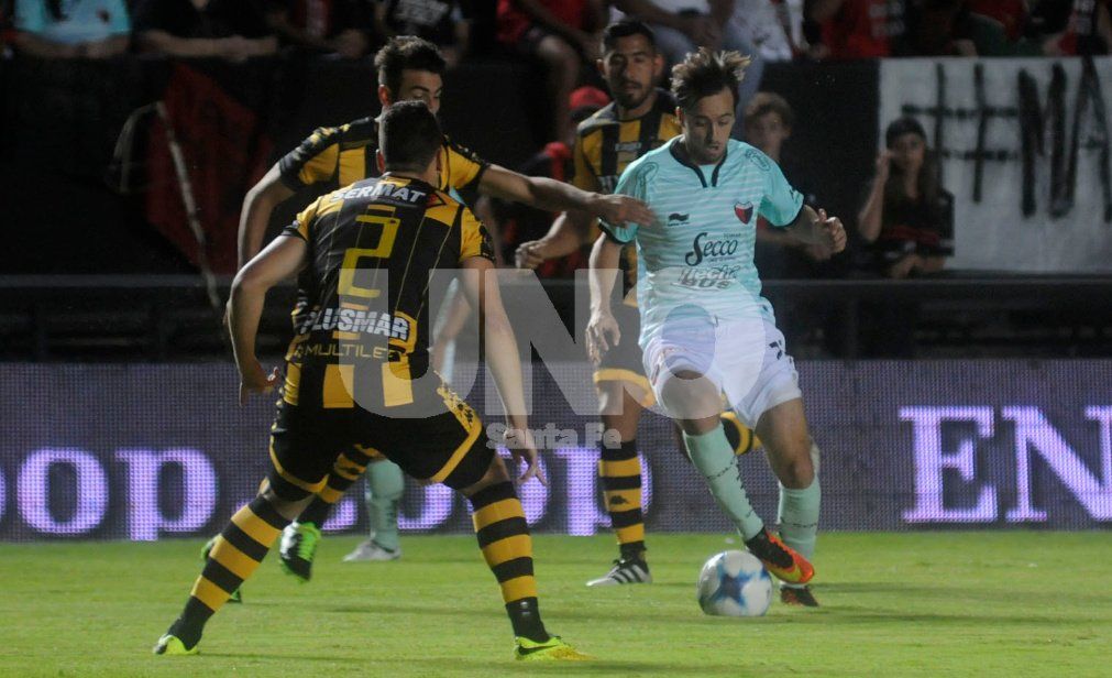 UNO Santa Fe / José Busiemi UNO Santa Fe / José Busiemi
