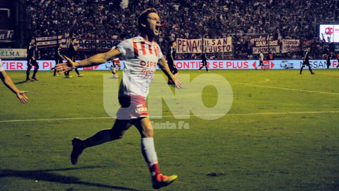 UNO Santa Fe / José Busiemi UNO Santa Fe / José Busiemi