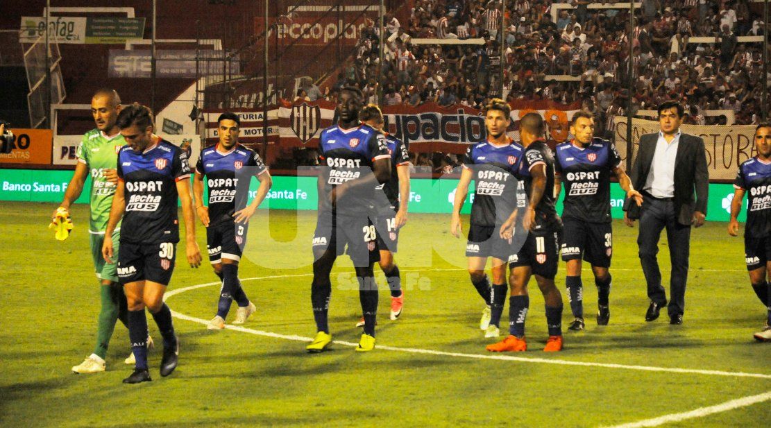 UNO Santa Fe / José Busiemi UNO Santa Fe / José Busiemi