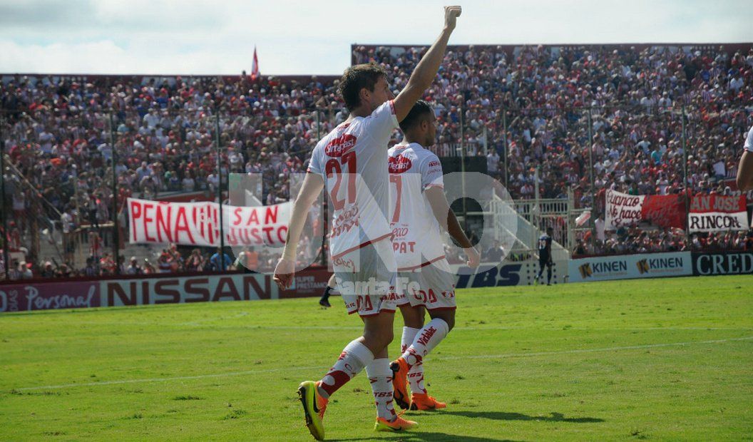 UNO Santa Fe / José Busiemi UNO Santa Fe / José Busiemi