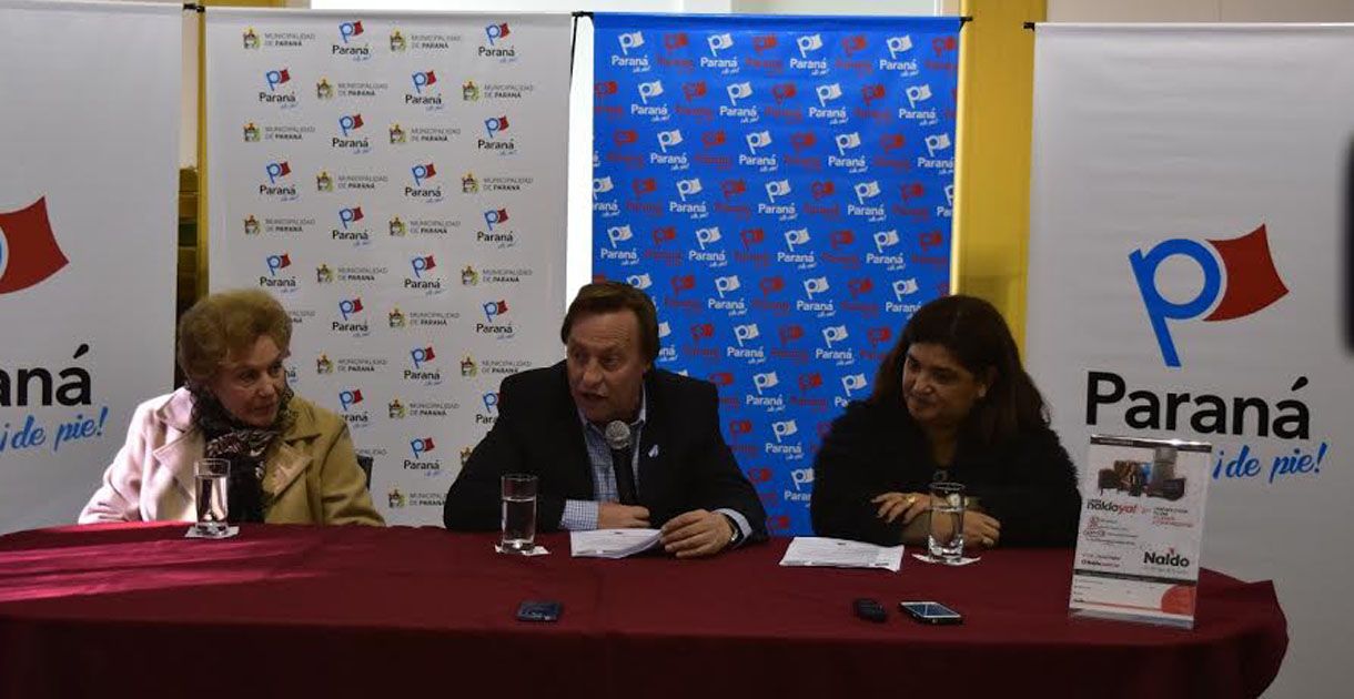 La secretaria de Cultura, Magda Varisco; el intendente Sergio Varisco y la subsecretaria de Turismo, Sandra Ruberto. 