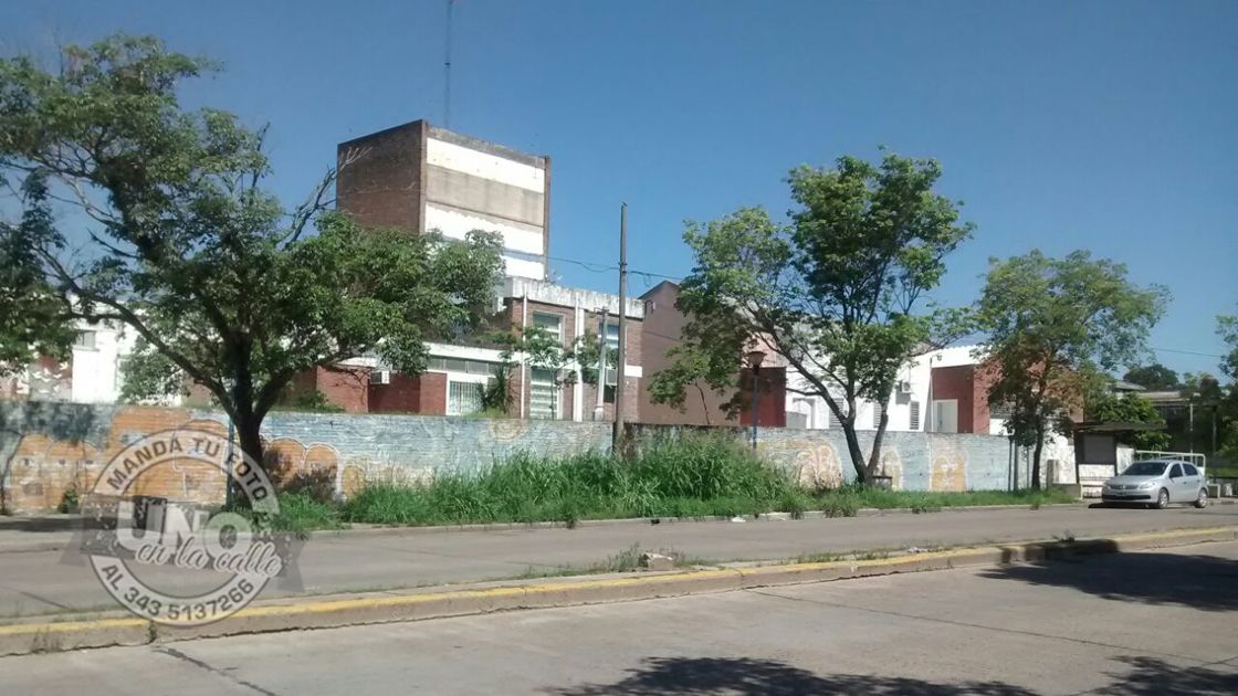 Vereda de Uader, en Avenida Ramirez, la entrada a la capital entrerriana.