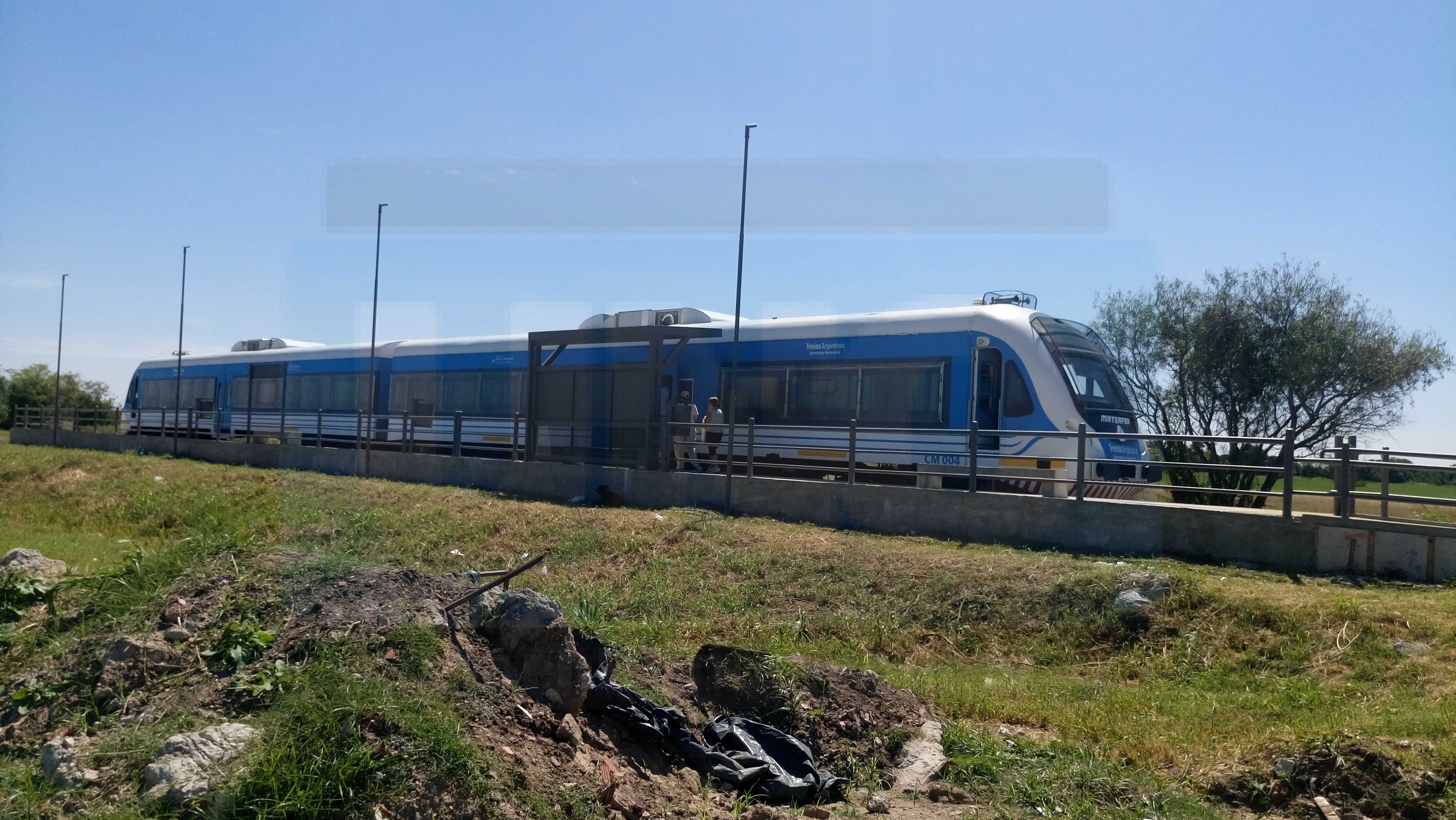 En Colonia Avellaneda suben los pasajeros y el tren vuelve a Paraná.&nbsp;