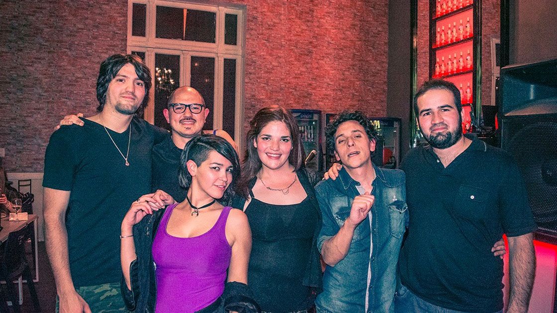 Estilo. La banda adapta los temas de acuerdo a las influencias musicales de sus integrantes.&nbsp;