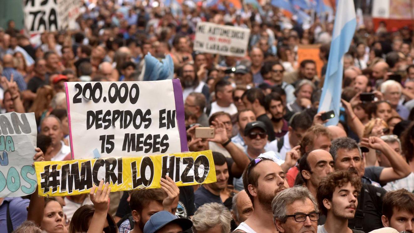 Como en la marcha anterior de CGT, relucen las internas dentro del movimiento.