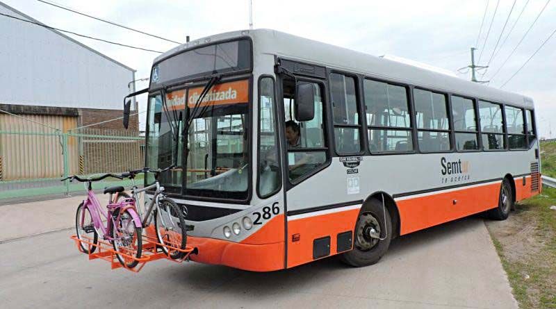 En Rosario los colectivos llevan bicicletas desde 2016.&nbsp;