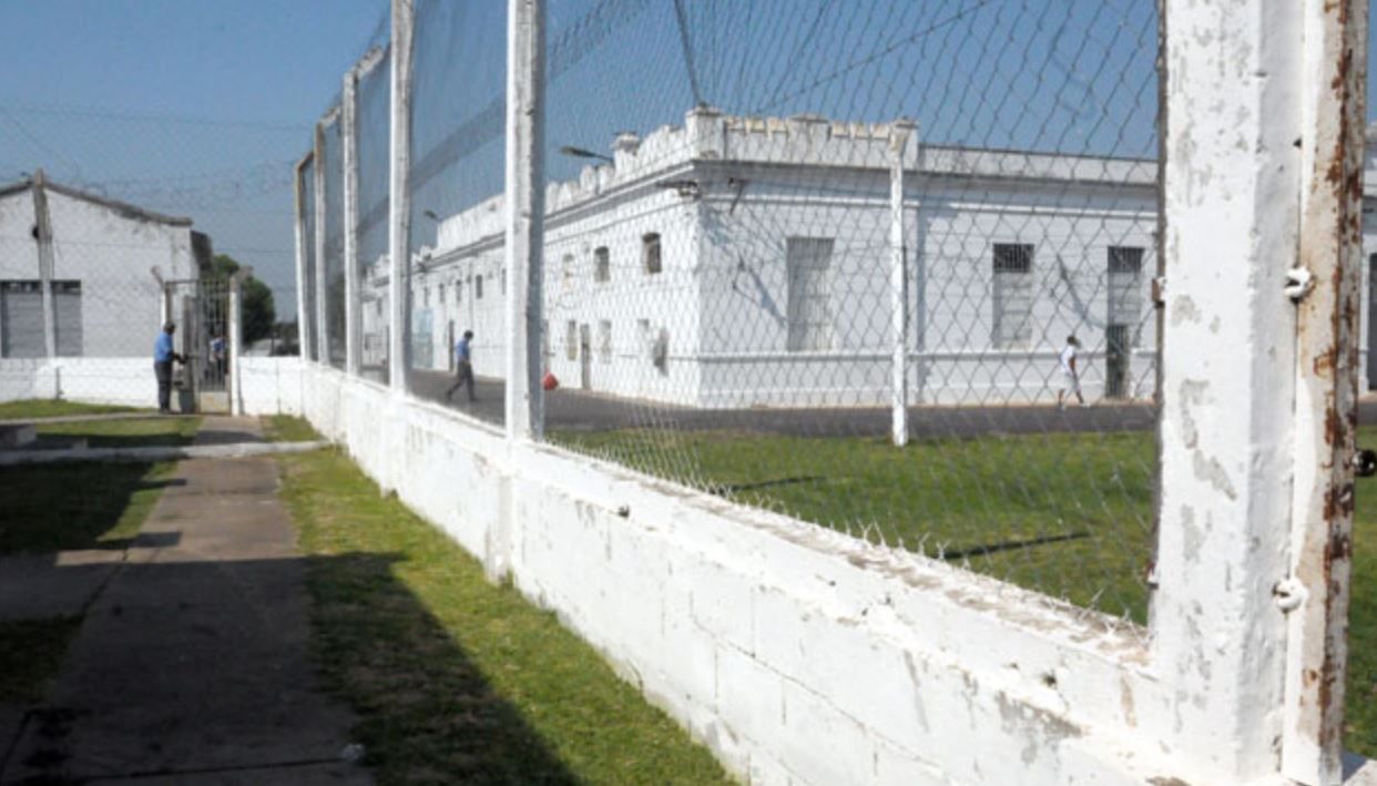 Hagan espacio. La Ley de Narcomenudeo llenará la cárcel ya que cortará el hilo por lo más fino.&nbsp;