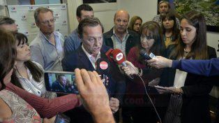 No tengo nada que ver. El intendente se desligó de la banda que es liderada por Celis. Foto: Mateo Oviedo. No tengo nada que ver. El intendente se desligó de la banda que es liderada por Celis. Foto: Mateo Oviedo.